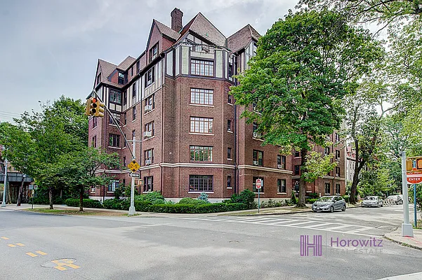 Sold by Horowitz Real Estate | media 1