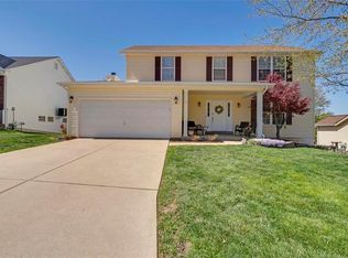 5029 Royal Burgess Dr, Saint Peters, MO