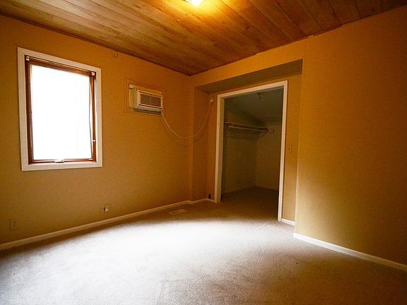 5th image of 9657 McVicker Ave