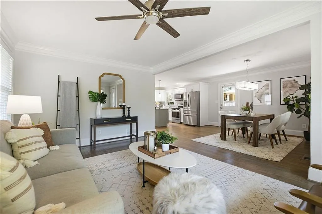 3 bed, 2.0 bath, $3,500 — Photo 3