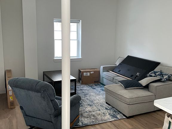 4th image of 355 New York Ave Unit 4