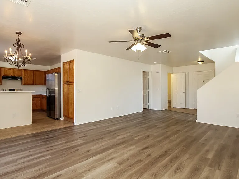 11239 W Campbell Ave — Photo 6