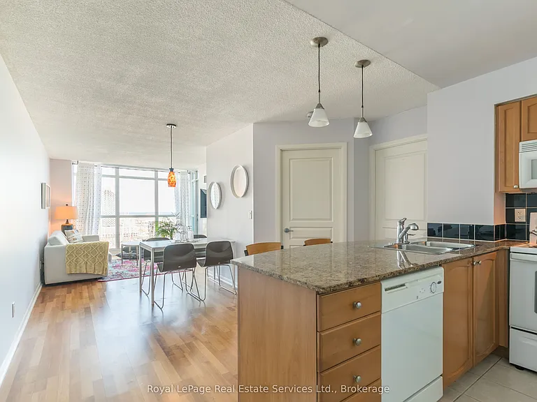 18 Yonge St #2907 — Photo 10