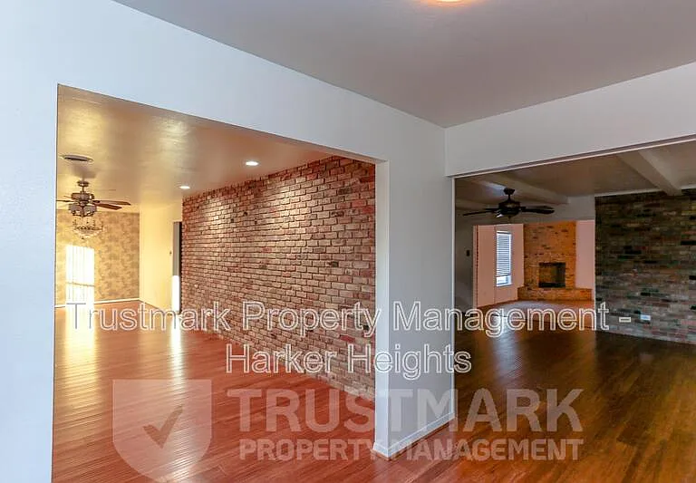 101 Highland Oaks Dr #HIGH101 — Photo 3