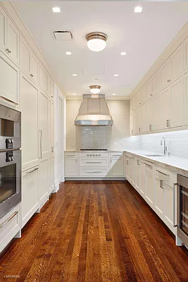 Sold by Corcoran | media 22