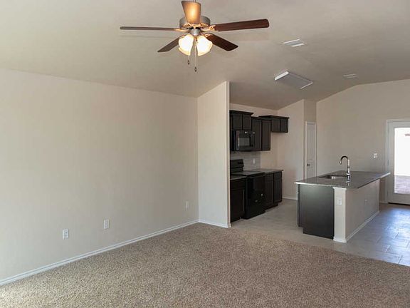 4th image of 801 Hornady St