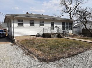 613 N Congress St, Rushville, IL 62681
