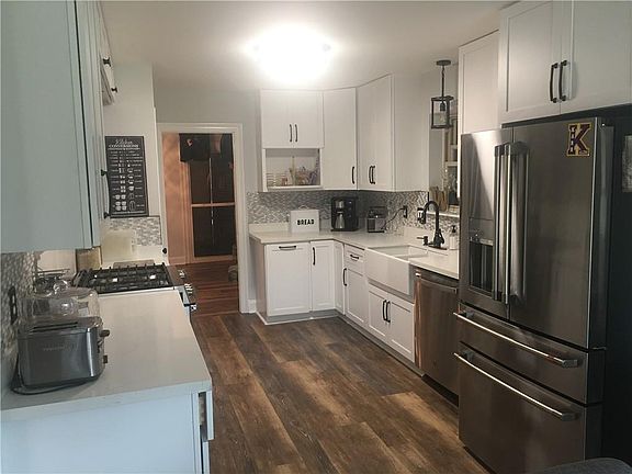 5th image of 1620 Lake Michigan Dr