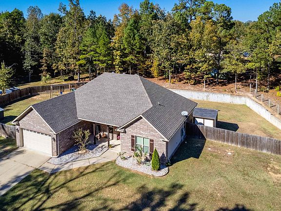 2nd image of 10684 Hinds Rd