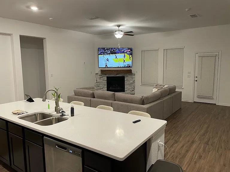 12204 Perritos Pl — Photo 3