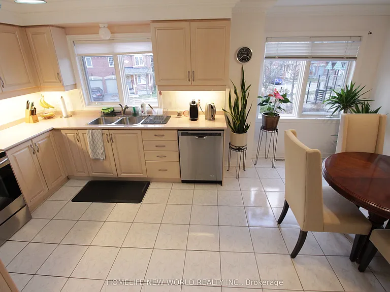 39 Marmill Way — Photo 11