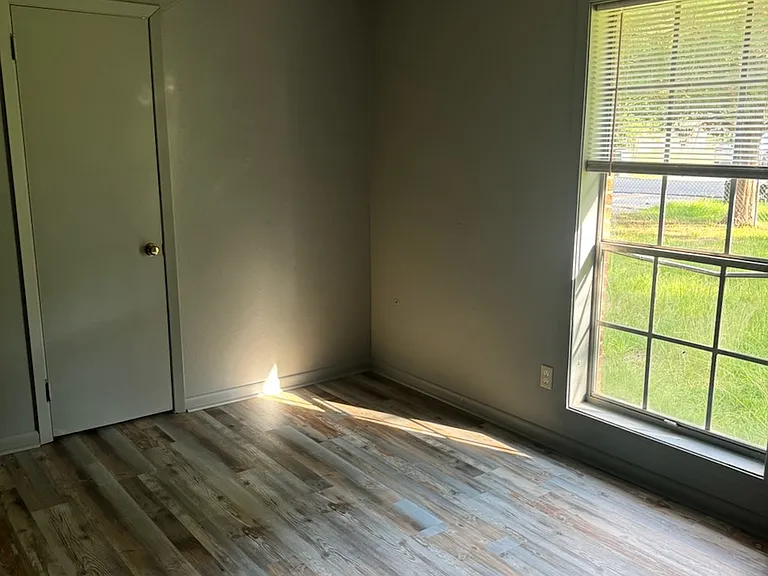 154 Locust Cir — Photo 10