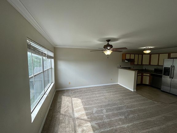 5th image of 4704 Walden Cir APT 1934