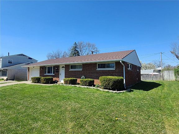 3rd image of 6519 Menlo Way