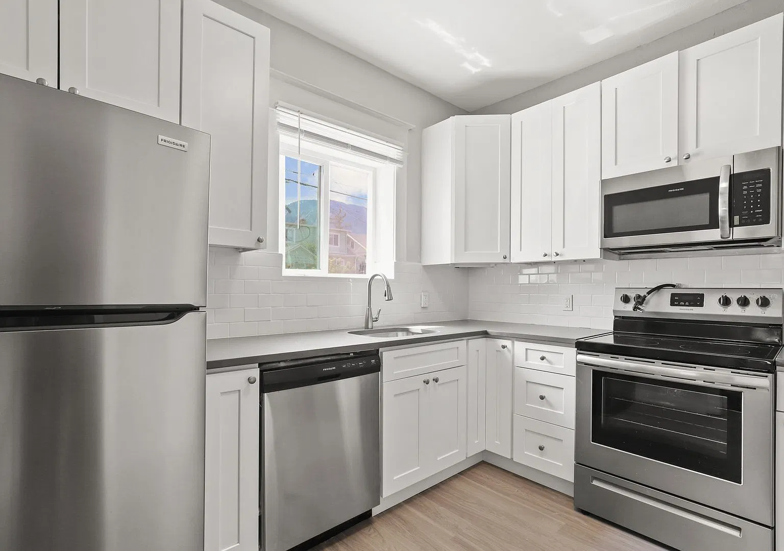 1028 Pleasant St. — Photo 3