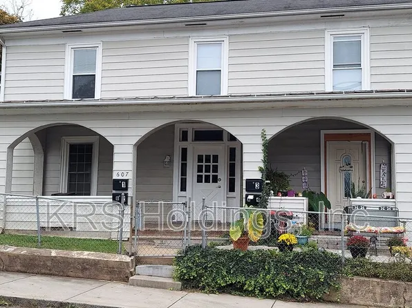 607 Winthrop St APT 2, Staunton, VA 24401