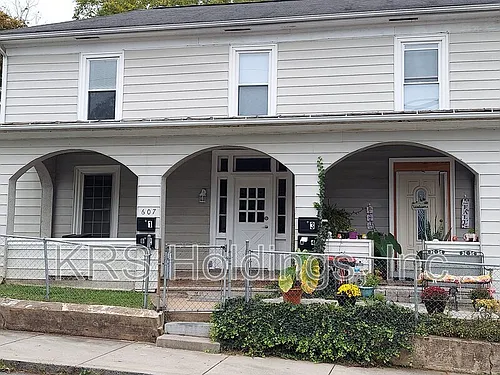 607 Winthrop St #2 Photo 1