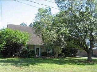 1606 E Bridge St, Breaux Bridge, LA 70517
