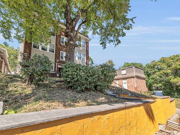 3rd image of 4226 Locust St #1S