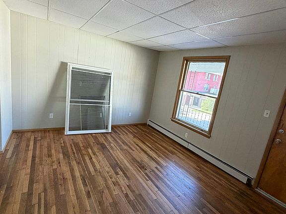 3rd image of 725 Wheeler Ave