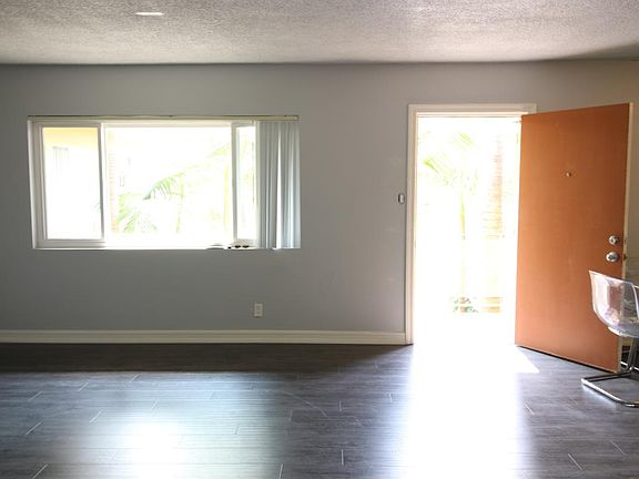 5th image of 3025 E 5th St APT 14