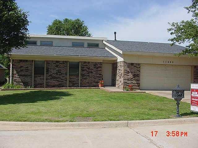 1st image of 11225 NW 111th St #Townhouse