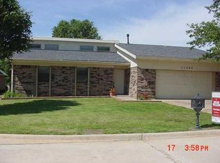 11225 NW 111th St #TOWNHOUSE, Yukon, OK 73099