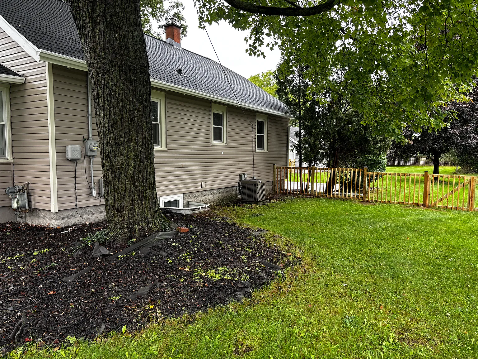 6145 Idaho Ave NE — Photo 3