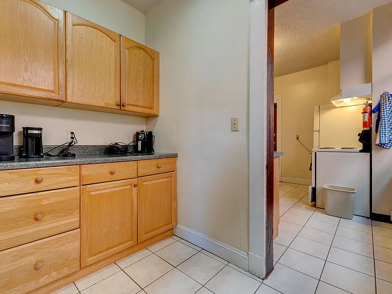 65 Lake Pl — Photo 4