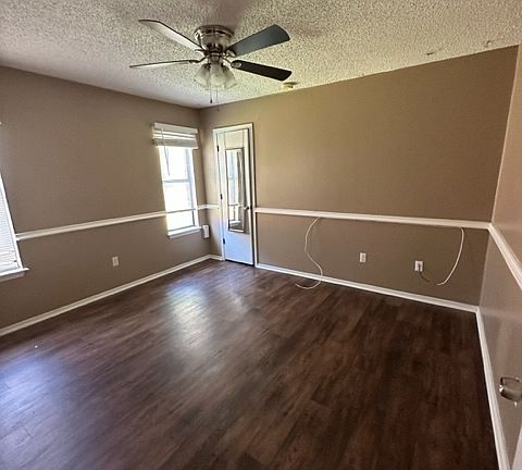 5th image of 5907 Fordham Dr