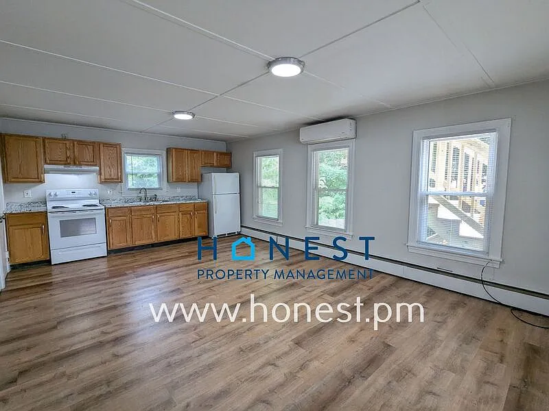 110 Silver St #3