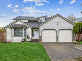 18215 SE 261st Ct, Kent, WA 98042