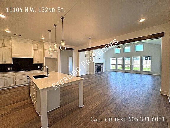 4th image of 11104 NW 132nd St