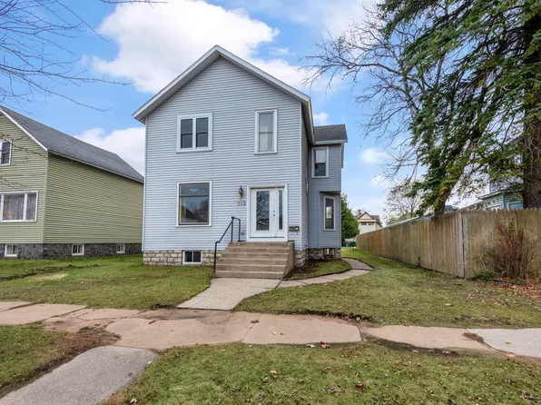713 Water St, Marinette, WI 54143