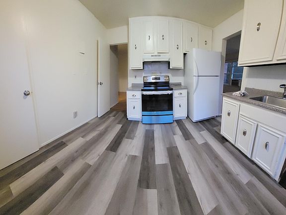 5th image of 21407 16th Ave Floor 2