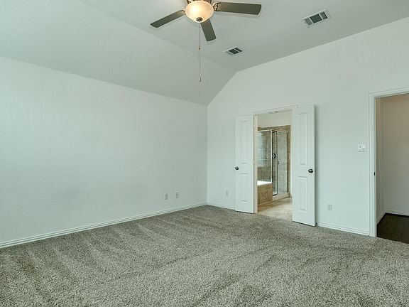 5th image of 161 Coronella Dr