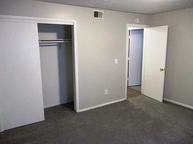 2204 Rainbow Ave — Photo 7