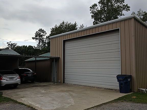 2nd image of 4807 Pecan Dr