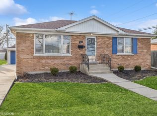 1914 Burns Ave, Westchester, IL 60154