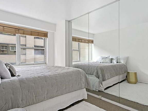 3rd image of 153 E 57th St APT 15A