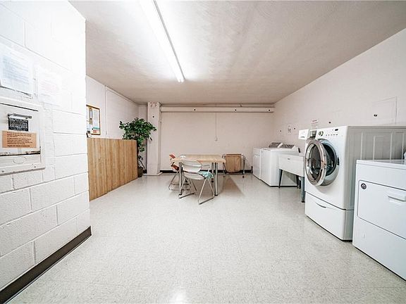 5th image of 18501 Hilliard Blvd APT 501
