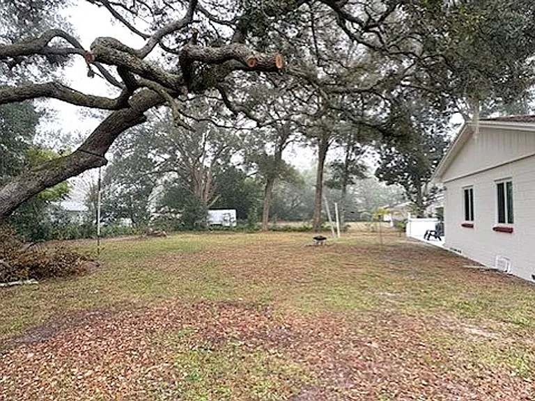 2455 Princeton Rd — Photo 24