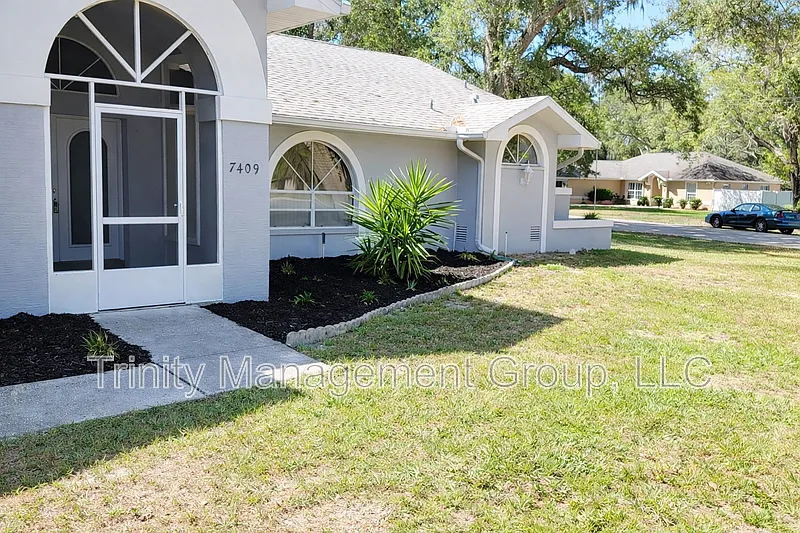 Building Photo - 7409 Balsam St