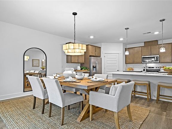 3rd image of 264 Skylark Road