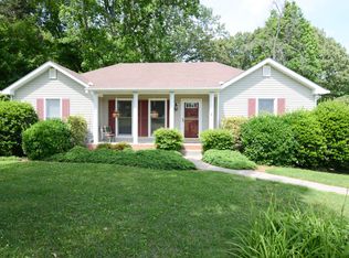 820 Burton Trl, Adams, TN 37010