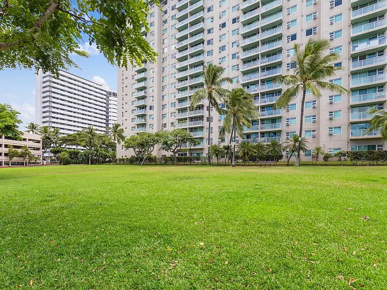 3009 Ala Makahala Pl #206 — Photo 21