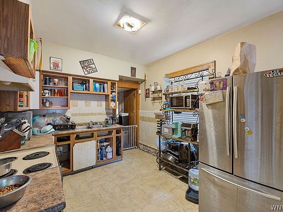 5th image of 1538 Whitney Ave