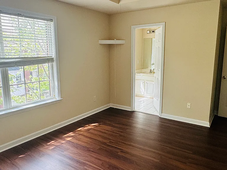 5117 Wellsley Bnd — Photo 11