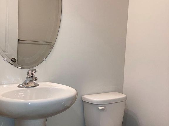 3rd image of 5 Harding Ave