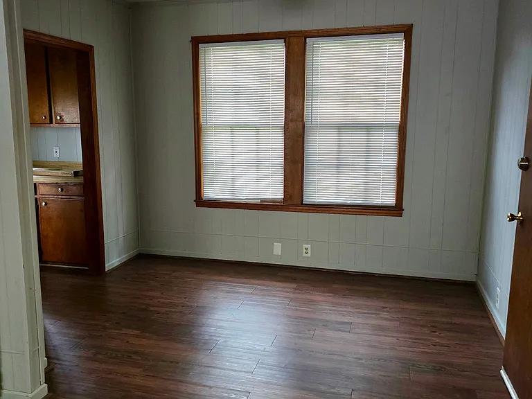 1934 Johnstone St #4 — Photo 2